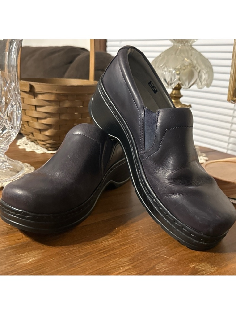 Klogs Women’s Slip-On Work Loafers in Dark Brown/Black